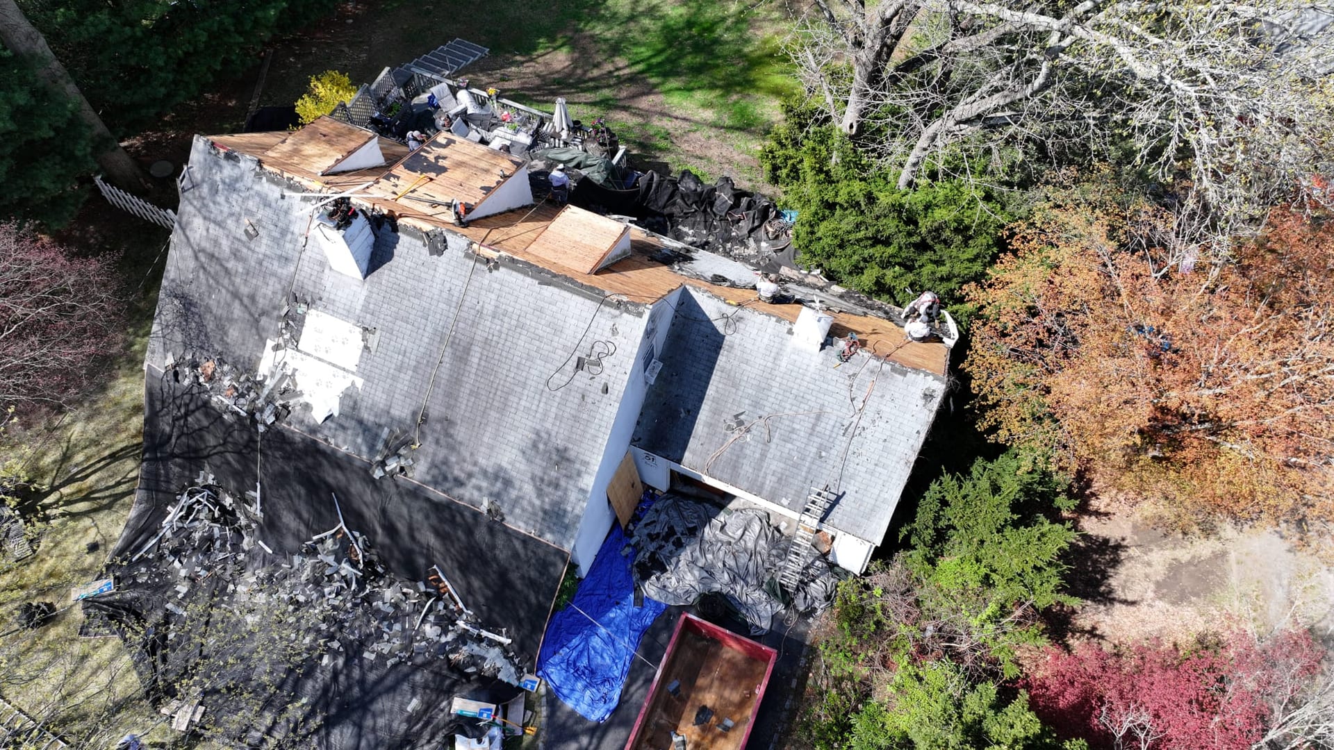 How to Choose a Roof Installation Contractor
