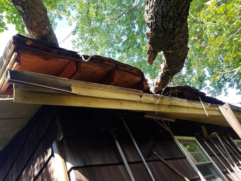 American Quality Roofing and Siding provides top tier roof replacement services in CT.